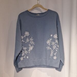 LOFT Light Blue Crewneck Sweatshirt with Floral Embroidery Size L